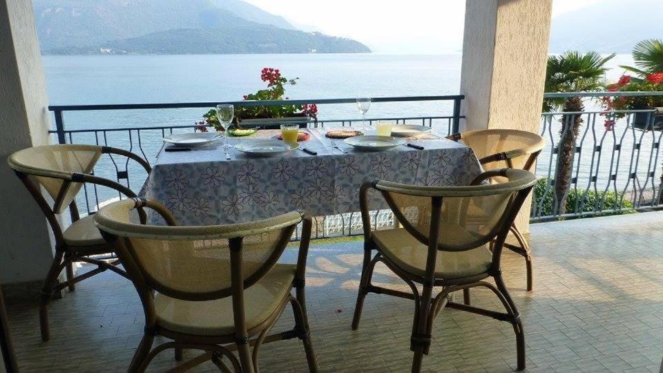 Residence Leggeri Apartments Domaso Bagian luar foto