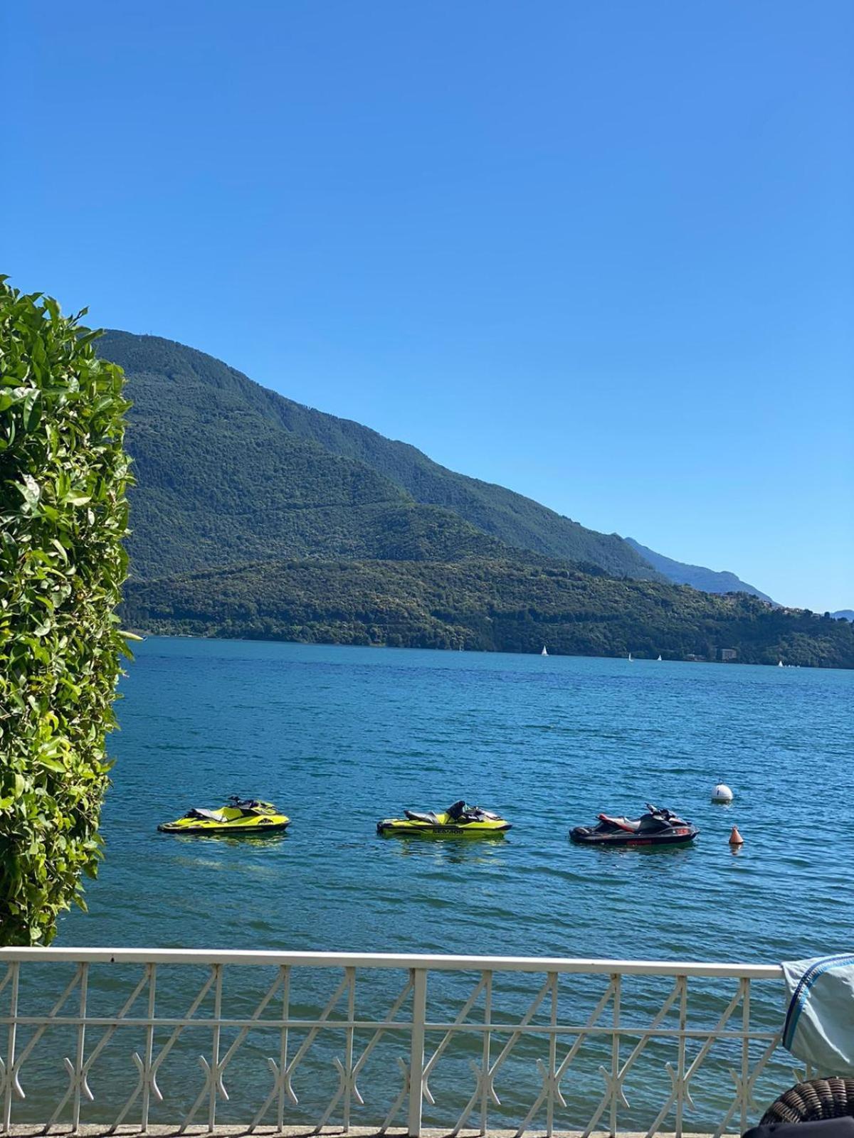 Residence Leggeri Apartments Domaso Bagian luar foto