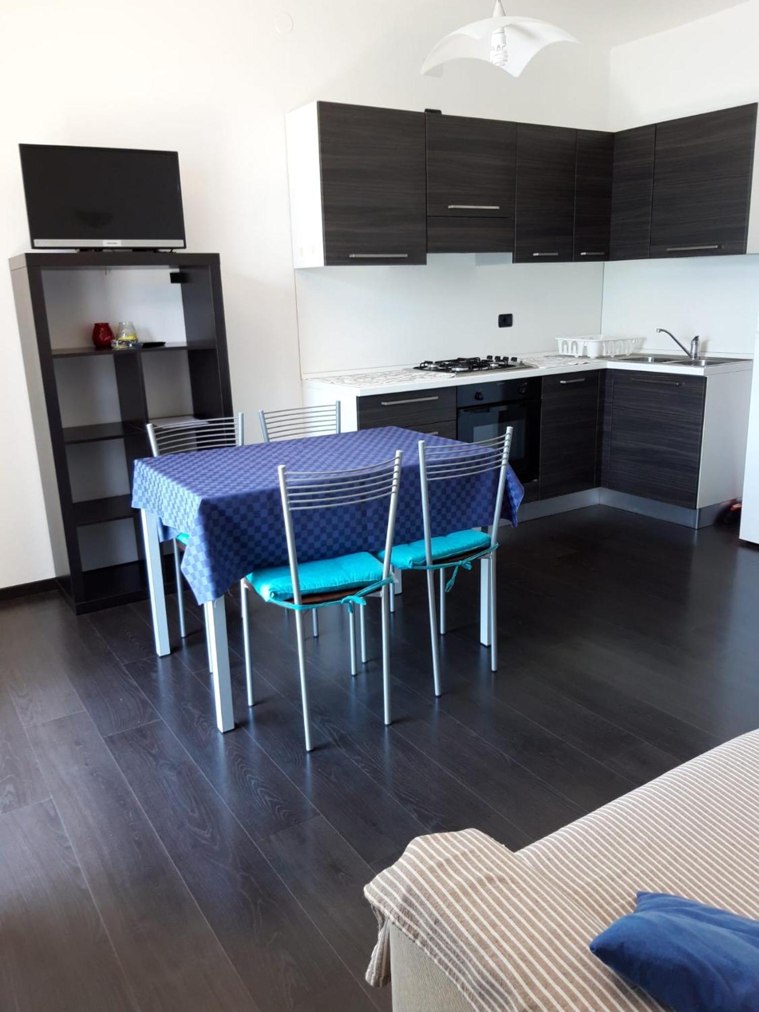 Residence Leggeri Apartments Domaso Bagian luar foto