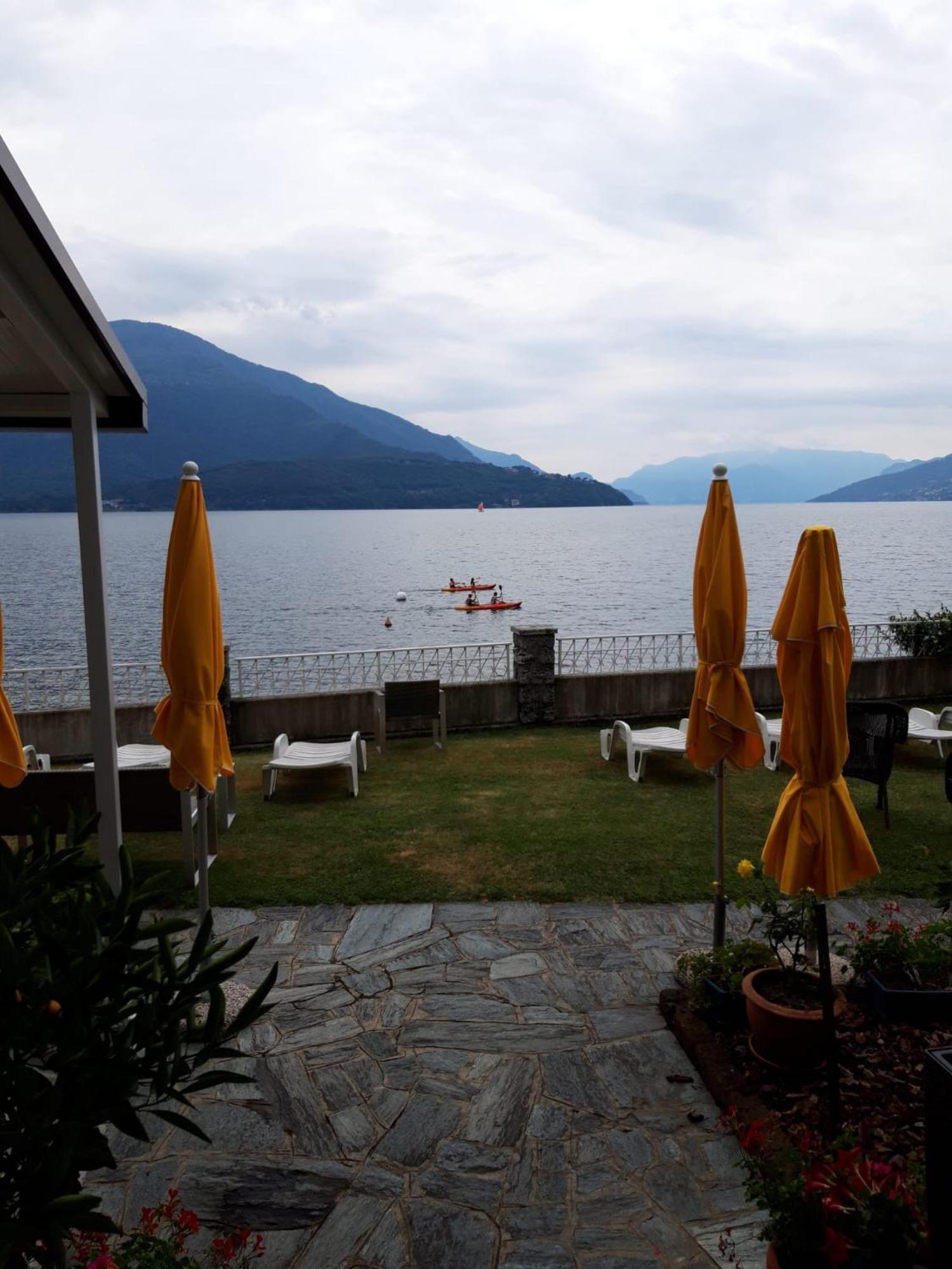 Residence Leggeri Apartments Domaso Bagian luar foto