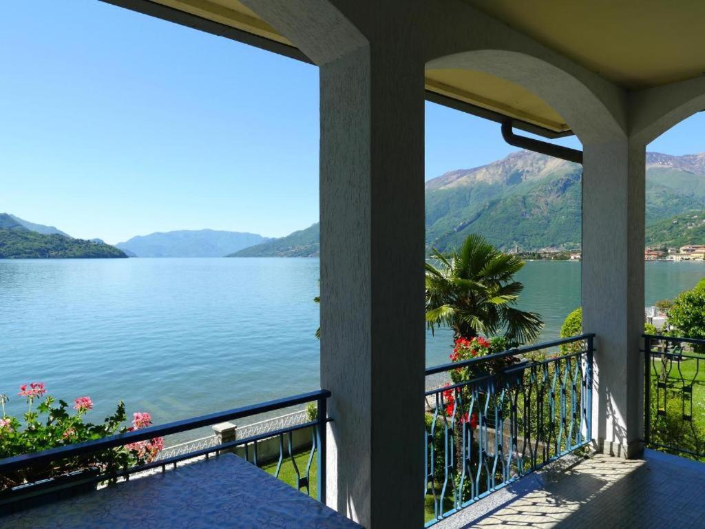 Residence Leggeri Apartments Domaso Bagian luar foto